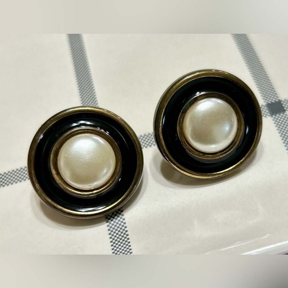 Vintage clip on earrings